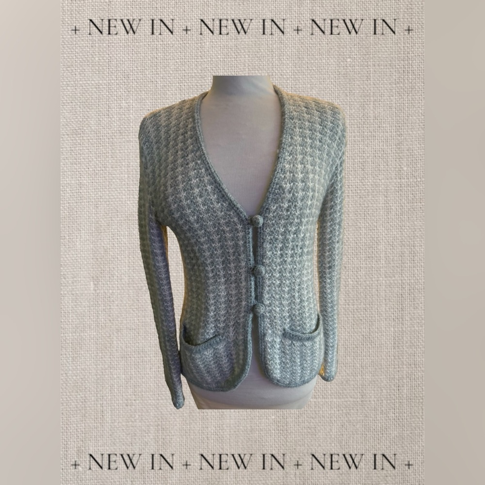 Hand Knit Long Sleeve 3 button a Sweater